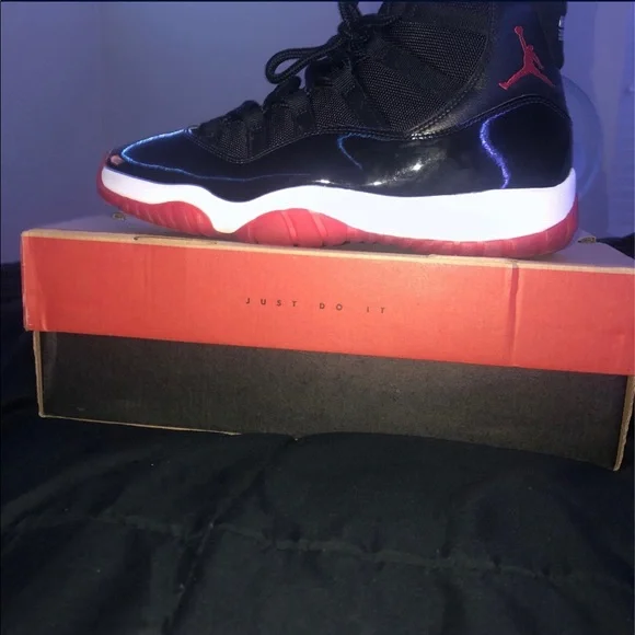 jordan 11s bred - Picture 2 of 3